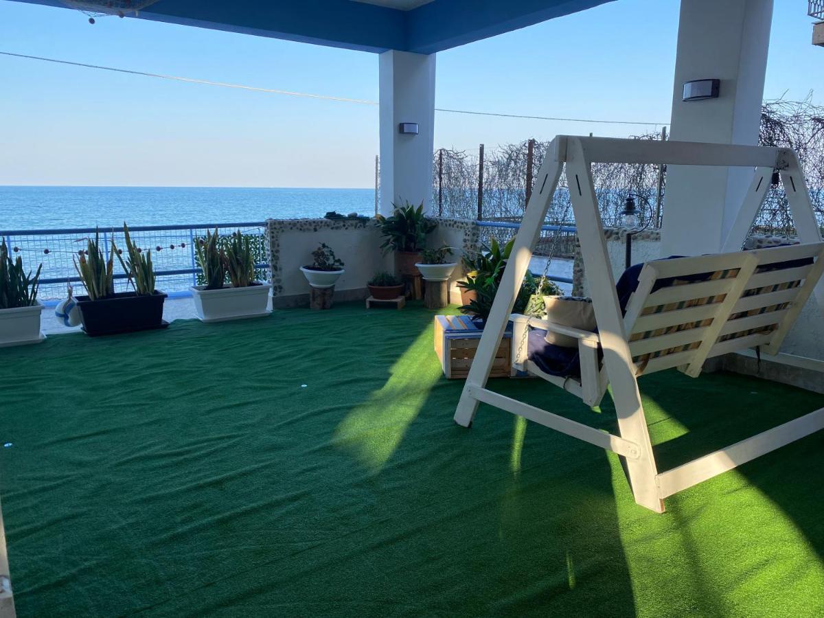 Villa Gloria Intero Alloggio Sulla Spiaggia 8 Posti Letto 15 Minuti Da Palermo E 35 Da Cefalu Casteldaccia Exterior foto