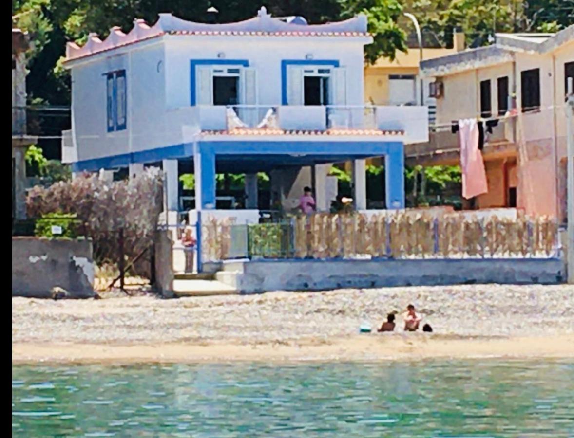 Villa Gloria Intero Alloggio Sulla Spiaggia 8 Posti Letto 15 Minuti Da Palermo E 35 Da Cefalu Casteldaccia Exterior foto